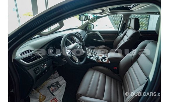 Acheter Import Voiture Mitsubishi Montero Noir à Import - Dubai, Marquesas Acheter Import Voiture Mitsubishi Montero Noir à Import - Dubai, Marquesas