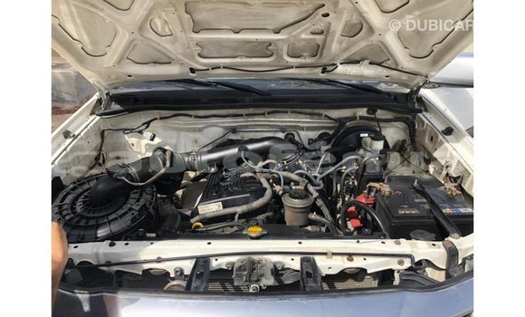 Acheter Import Voiture Toyota Hilux Blanc à Import - Dubai, Marquesas Acheter Import Voiture Toyota Hilux Blanc à Import - Dubai, Marquesas