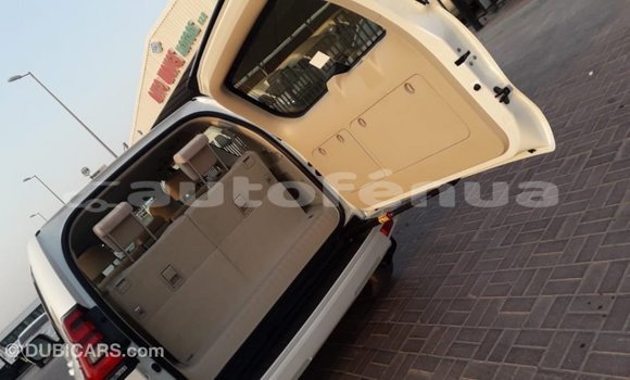 Acheter Import Voiture Toyota Prado Blanc à Import - Dubai, Marquesas Acheter Import Voiture Toyota Prado Blanc à Import - Dubai, Marquesas