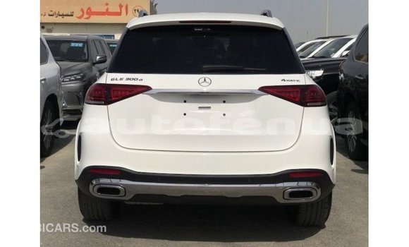 Acheter Import Voiture Mercedes-Benz GLE Blanc à Import - Dubai, Marquesas Acheter Import Voiture Mercedes-Benz GLE Blanc à Import - Dubai, Marquesas