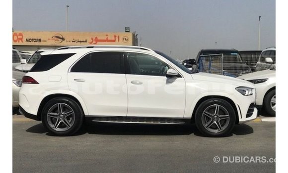 Acheter Import Voiture Mercedes-Benz GLE Blanc à Import - Dubai, Marquesas Acheter Import Voiture Mercedes-Benz GLE Blanc à Import - Dubai, Marquesas