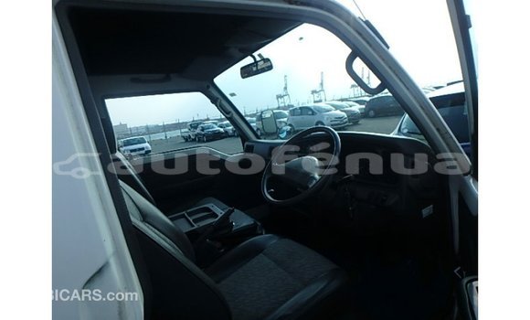 Buy Import Nissan Caravan White Car in Import - Dubai in Marquesas Buy Import Nissan Caravan White Car in Import - Dubai in Marquesas