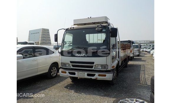 Buy Import Isuzu Rodeo White Car in Import - Dubai in Marquesas Buy Import Isuzu Rodeo White Car in Import - Dubai in Marquesas