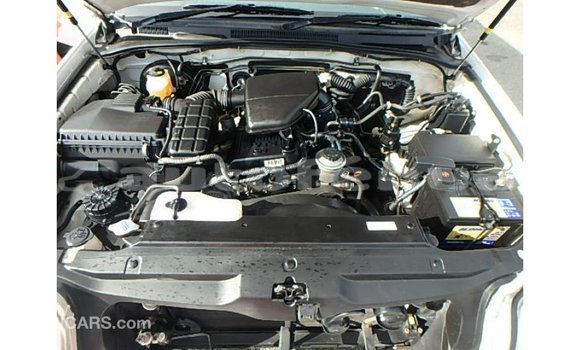 Buy Import Toyota Hilux White Car in Import - Dubai in Marquesas Buy Import Toyota Hilux White Car in Import - Dubai in Marquesas