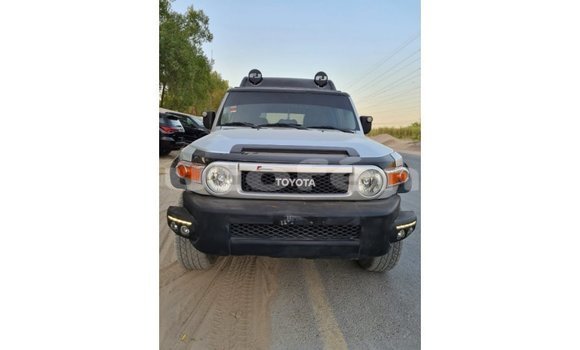 Acheter Import Voiture Toyota FJ Cruiser Autre à Import - Dubai, Marquesas Acheter Import Voiture Toyota FJ Cruiser Autre à Import - Dubai, Marquesas