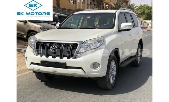 Acheter Import Voiture Toyota Prado Blanc à Import - Dubai, Marquesas Acheter Import Voiture Toyota Prado Blanc à Import - Dubai, Marquesas