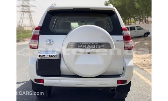Acheter Import Voiture Toyota Prado Blanc à Import - Dubai, Marquesas Acheter Import Voiture Toyota Prado Blanc à Import - Dubai, Marquesas
