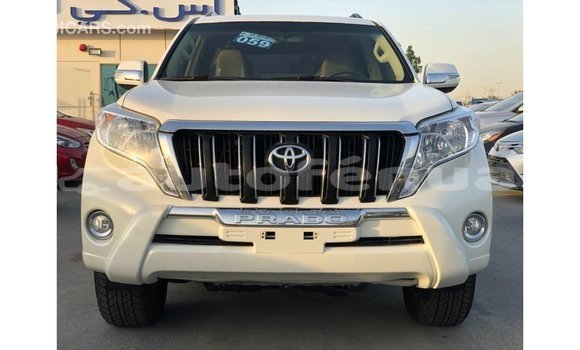 Acheter Import Voiture Toyota Prado Blanc à Import - Dubai, Marquesas Acheter Import Voiture Toyota Prado Blanc à Import - Dubai, Marquesas