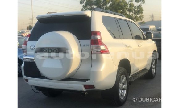 Acheter Import Voiture Toyota Prado Blanc à Import - Dubai, Marquesas Acheter Import Voiture Toyota Prado Blanc à Import - Dubai, Marquesas