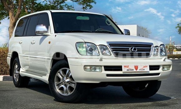 Acheter Import Voiture Lexus LX Blanc à Import - Dubai, Marquesas