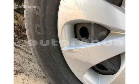 Acheter Import Voiture Toyota Yaris Blanc à Import - Dubai, Marquesas Acheter Import Voiture Toyota Yaris Blanc à Import - Dubai, Marquesas