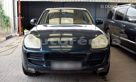 Buy Import Porsche Cayenne Green Car in Import - Dubai in Marquesas Buy Import Porsche Cayenne Green Car in Import - Dubai in Marquesas