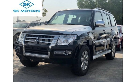 Acheter Import Voiture Mitsubishi Pajero Noir à Import - Dubai, Marquesas Acheter Import Voiture Mitsubishi Pajero Noir à Import - Dubai, Marquesas