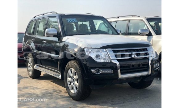 Acheter Import Voiture Mitsubishi Pajero Noir à Import - Dubai, Marquesas Acheter Import Voiture Mitsubishi Pajero Noir à Import - Dubai, Marquesas