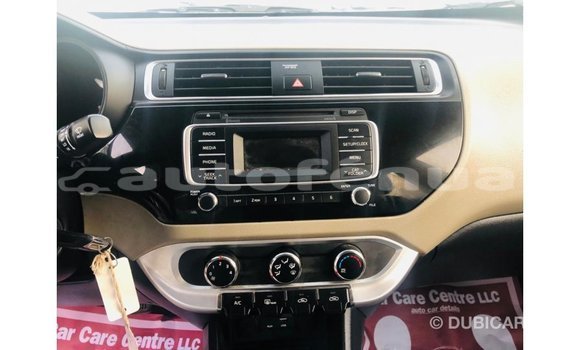 Acheter Import Voiture Kia Rio Autre à Import - Dubai, Marquesas Acheter Import Voiture Kia Rio Autre à Import - Dubai, Marquesas