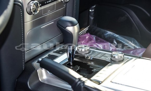 Acheter Import Voiture Toyota Land Cruiser Blanc à Import - Dubai, Marquesas Acheter Import Voiture Toyota Land Cruiser Blanc à Import - Dubai, Marquesas