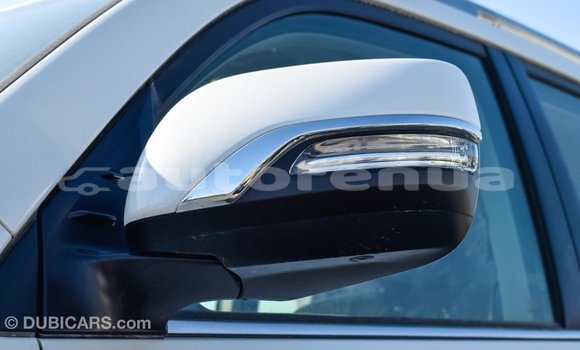 Acheter Import Voiture Toyota Land Cruiser Blanc à Import - Dubai, Marquesas Acheter Import Voiture Toyota Land Cruiser Blanc à Import - Dubai, Marquesas