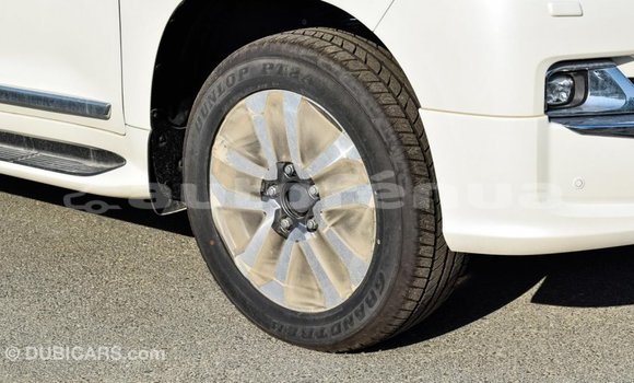 Acheter Import Voiture Toyota Land Cruiser Blanc à Import - Dubai, Marquesas Acheter Import Voiture Toyota Land Cruiser Blanc à Import - Dubai, Marquesas