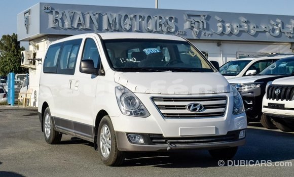 Acheter Import Utilitaire Hyundai Chorus Blanc à Import - Dubai, Marquesas Acheter Import Utilitaire Hyundai Chorus Blanc à Import - Dubai, Marquesas