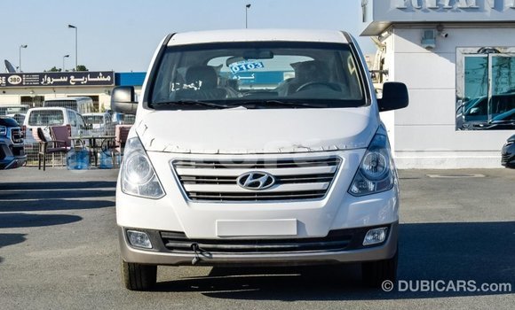 Acheter Import Utilitaire Hyundai Chorus Blanc à Import - Dubai, Marquesas Acheter Import Utilitaire Hyundai Chorus Blanc à Import - Dubai, Marquesas