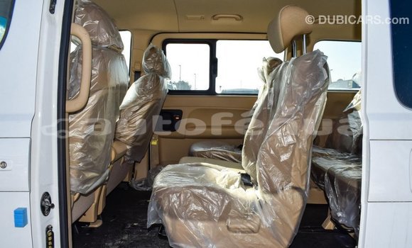 Acheter Import Utilitaire Hyundai Chorus Blanc à Import - Dubai, Marquesas Acheter Import Utilitaire Hyundai Chorus Blanc à Import - Dubai, Marquesas