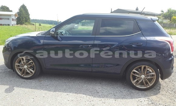 Acheter Occasion Voiture SsangYong Tivoli Bleu à Punaauia, Tahiti