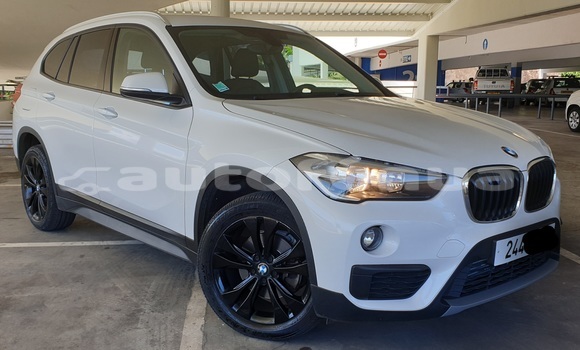 Acheter Occasion Voiture BMW X1 Blanc à Papeete, Tahiti Acheter Occasion Voiture BMW X1 Blanc à Papeete, Tahiti