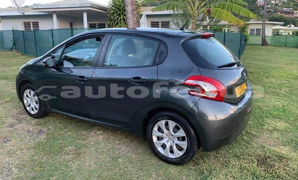 Acheter Occasion Voiture Peugeot 208 Gris à Arue , Tahiti Acheter Occasion Voiture Peugeot 208 Gris à Arue , Tahiti