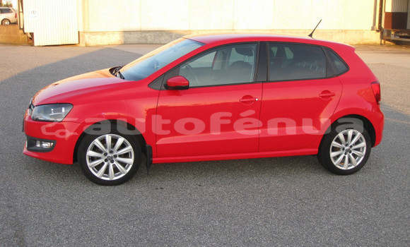 Acheter Occasion Voiture Volkswagen Polo Rouge à Papeete, Tahiti Acheter Occasion Voiture Volkswagen Polo Rouge à Papeete, Tahiti