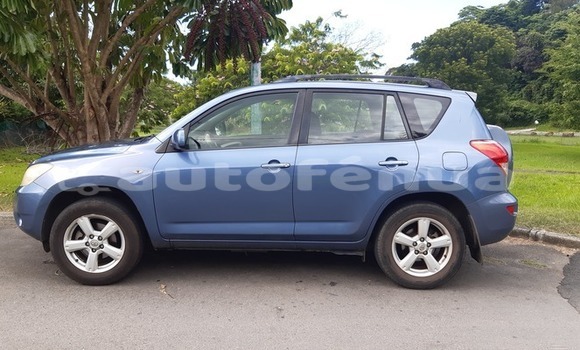 Acheter Occasion Voiture Toyota RAV4 Bleu à Papeete, Tahiti