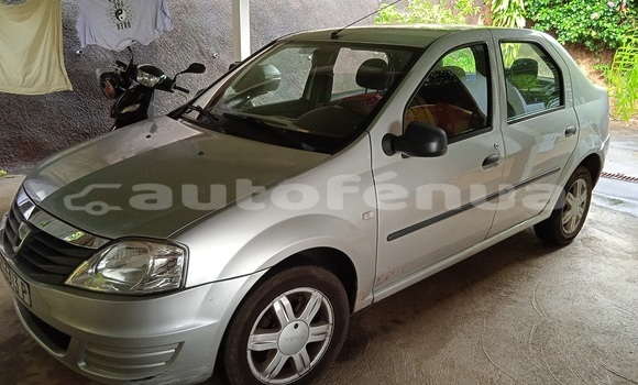 Acheter Occasion Voiture Dacia Logan Gris à Pirae, Tahiti Acheter Occasion Voiture Dacia Logan Gris à Pirae, Tahiti