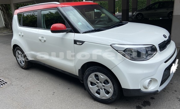 Buy Used Kia Soul White Car in Punaauia in Tahiti Buy Used Kia Soul White Car in Punaauia in Tahiti