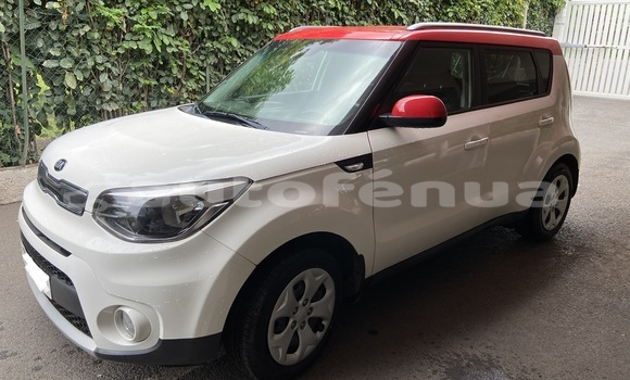 Buy Used Kia Soul White Car in Punaauia in Tahiti Buy Used Kia Soul White Car in Punaauia in Tahiti