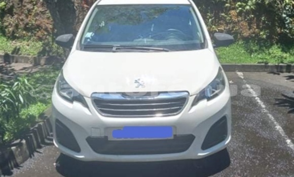 Medium with watermark peugeot 108 tahiti punaauia 4604