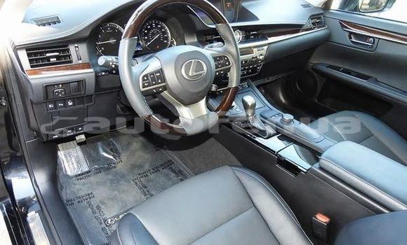 Acheter Occasion Voiture Lexus ES Noir à Import - Dubai, Marquesas Acheter Occasion Voiture Lexus ES Noir à Import - Dubai, Marquesas