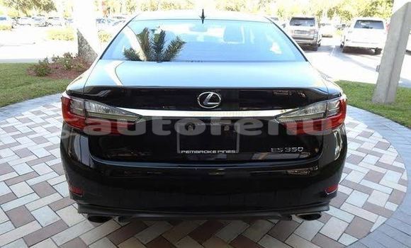 Acheter Occasion Voiture Lexus ES Noir à Import - Dubai, Marquesas Acheter Occasion Voiture Lexus ES Noir à Import - Dubai, Marquesas