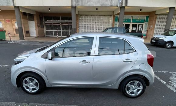 Buy Used Kia Picanto Silver Car in Papeete in Tahiti Buy Used Kia Picanto Silver Car in Papeete in Tahiti