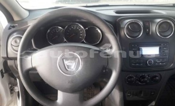 Acheter Occasion Voiture Dacia Logan Blanc à Pirae, Tahiti Acheter Occasion Voiture Dacia Logan Blanc à Pirae, Tahiti