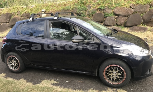 Medium with watermark peugeot 208 moorea moorea 4640