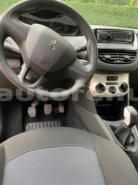 Big with watermark peugeot 208 tahiti papeete 4653