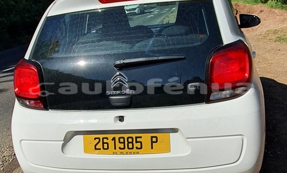 Acheter Occasion Voiture Citroen C1 Blanc à Papeete, Tahiti Acheter Occasion Voiture Citroen C1 Blanc à Papeete, Tahiti