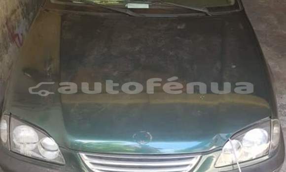 Medium with watermark toyota avensis tahiti faaa 4672