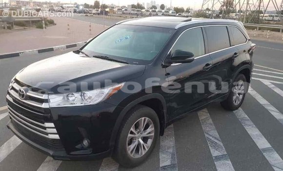 Acheter Import Voiture Toyota Highlander Noir à Import - Dubai, Marquesas Acheter Import Voiture Toyota Highlander Noir à Import - Dubai, Marquesas
