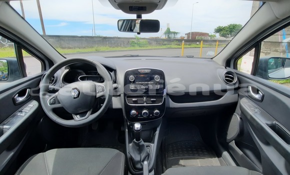 Acheter Occasion Voiture Renault Clio Gris à Arue , Tahiti Acheter Occasion Voiture Renault Clio Gris à Arue , Tahiti