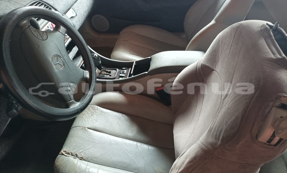 Acheter Occasion Voiture Mercedes-Benz KOMPRESSOR Bleu à Taiarapu, Tahiti Acheter Occasion Voiture Mercedes-Benz KOMPRESSOR Bleu à Taiarapu, Tahiti