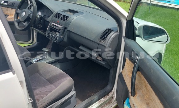 Acheter Occasion Voiture Volkswagen Polo Blanc à Punaauia, Tahiti Acheter Occasion Voiture Volkswagen Polo Blanc à Punaauia, Tahiti