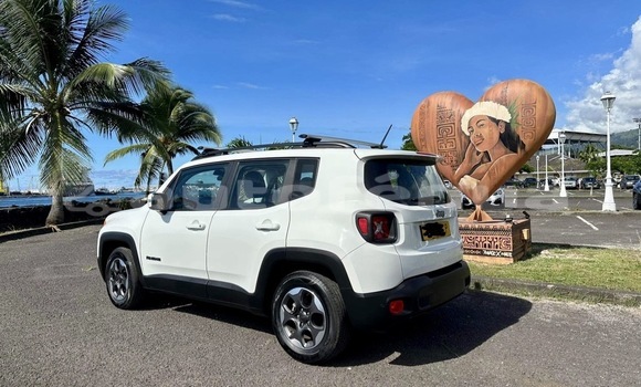 Acheter Occasion Voiture Jeep Renegade Blanc à Papeete, Tahiti Acheter Occasion Voiture Jeep Renegade Blanc à Papeete, Tahiti