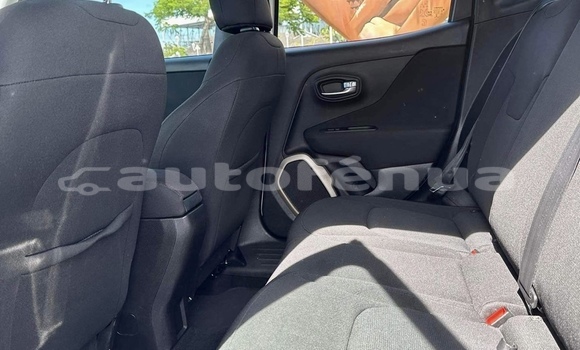 Acheter Occasion Voiture Jeep Renegade Blanc à Papeete, Tahiti Acheter Occasion Voiture Jeep Renegade Blanc à Papeete, Tahiti