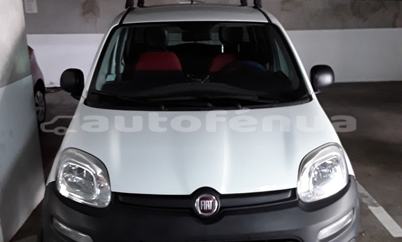 Acheter Occasion Voiture Fiat Panda Blanc à Papeete, Tahiti Acheter Occasion Voiture Fiat Panda Blanc à Papeete, Tahiti