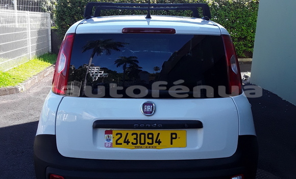 Acheter Occasion Voiture Fiat Panda Blanc à Papeete, Tahiti Acheter Occasion Voiture Fiat Panda Blanc à Papeete, Tahiti